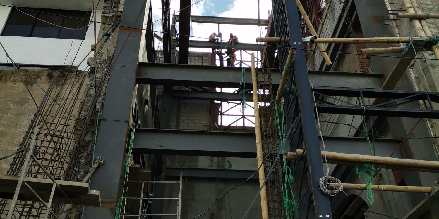 Estructura para el Teatro León en Riobamba